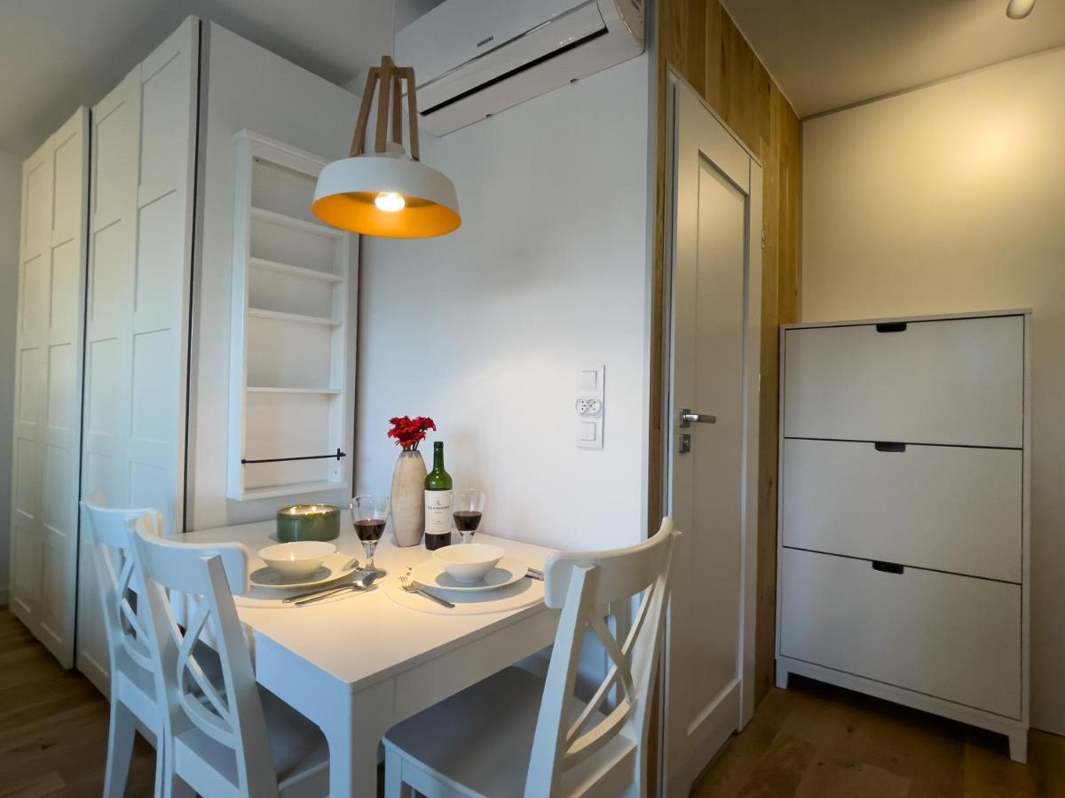 שורזוב Urban Apartments Studio No 4A, Free Private Parking, Self Check-In מראה חיצוני תמונה